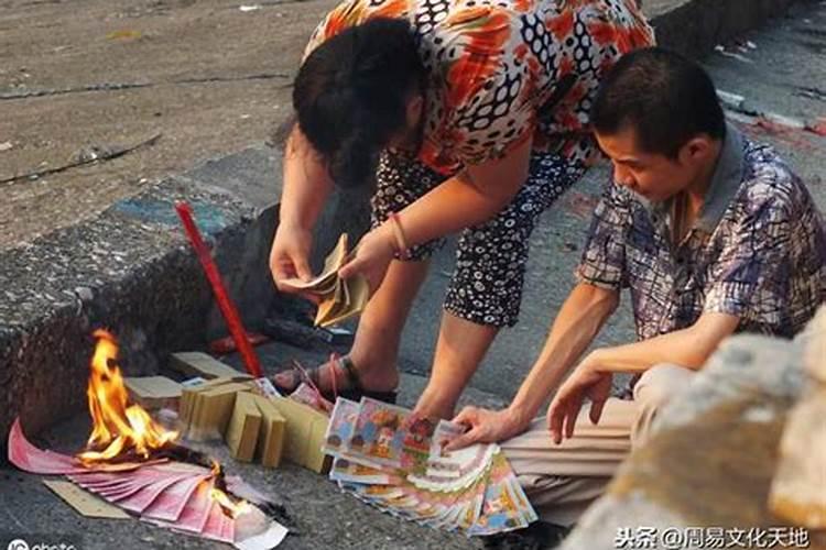 七月十五怎么祭奠年轻故人