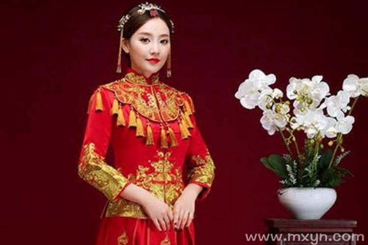 已婚女人梦见自己当新娘子穿红衣服好不好