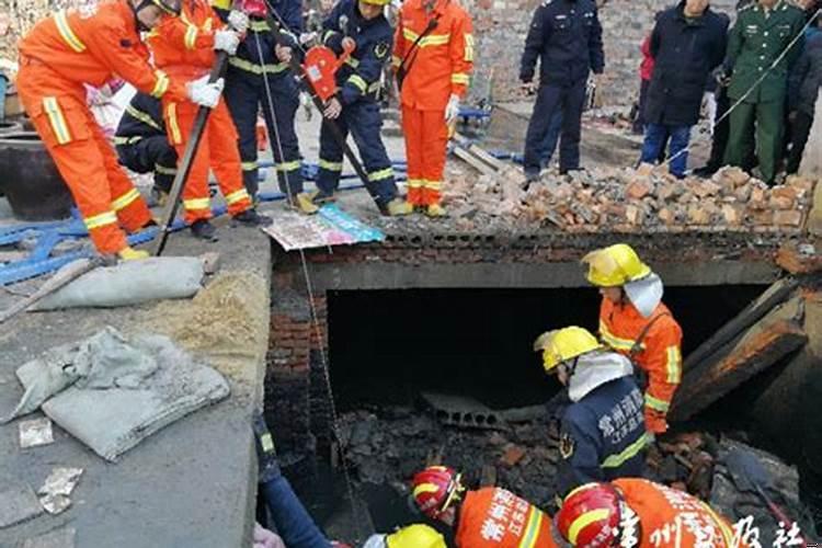 梦见正在修建的房屋倒塌孩子埋在了下面