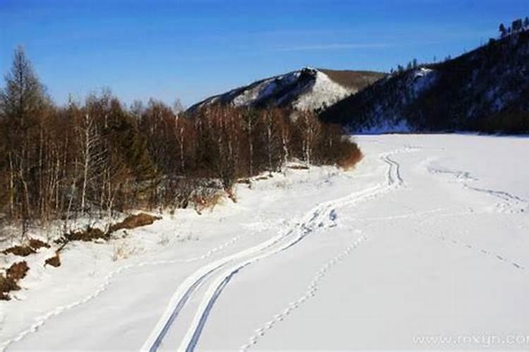 梦到走雪山是什么意思