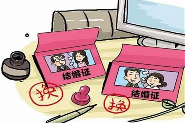 女人梦见自己被蛇咬预示着什么呢周公解梦