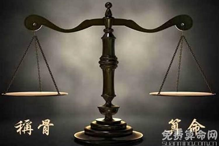 梦见发洪水自己被困住了什么意思呀