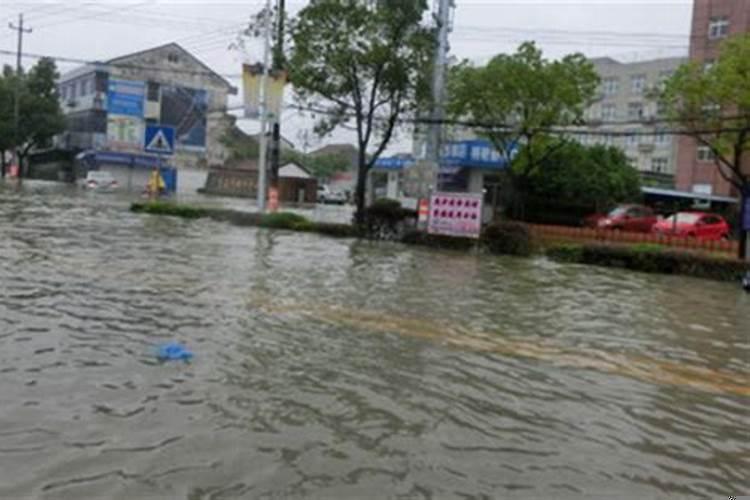 梦见水淹死人什么意思