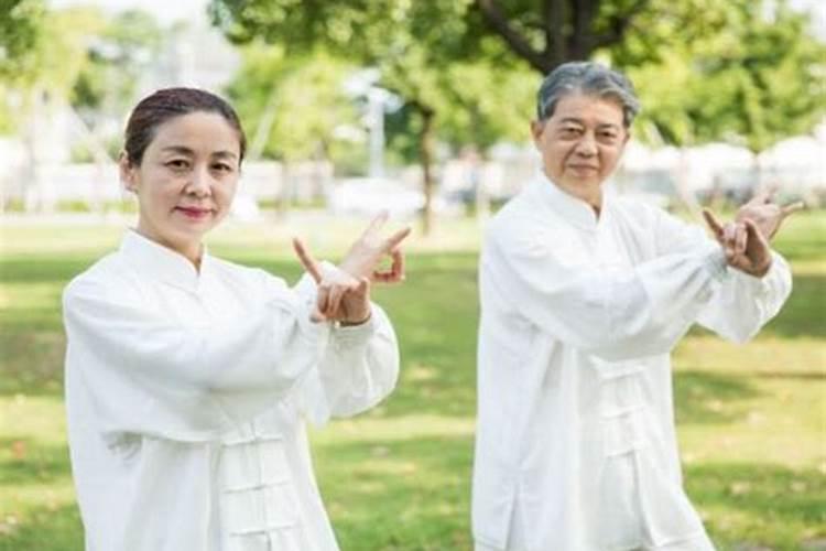 梦见房子漏雨了是怎么回事