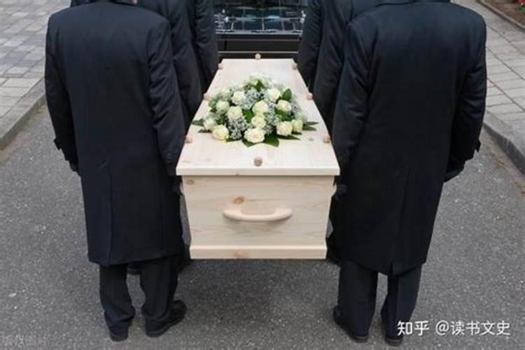 梦见叔叔死了放在棺材里