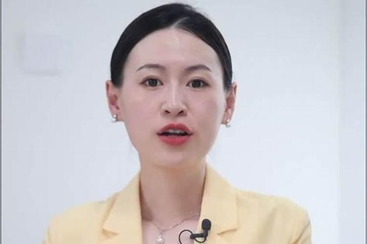 被婚姻伤过的女人，八字合婚不好怎么办