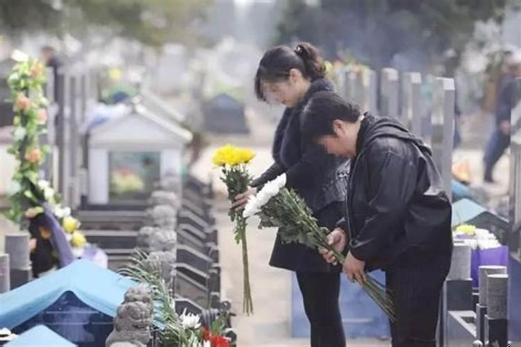 中元节没去上坟会怎么样