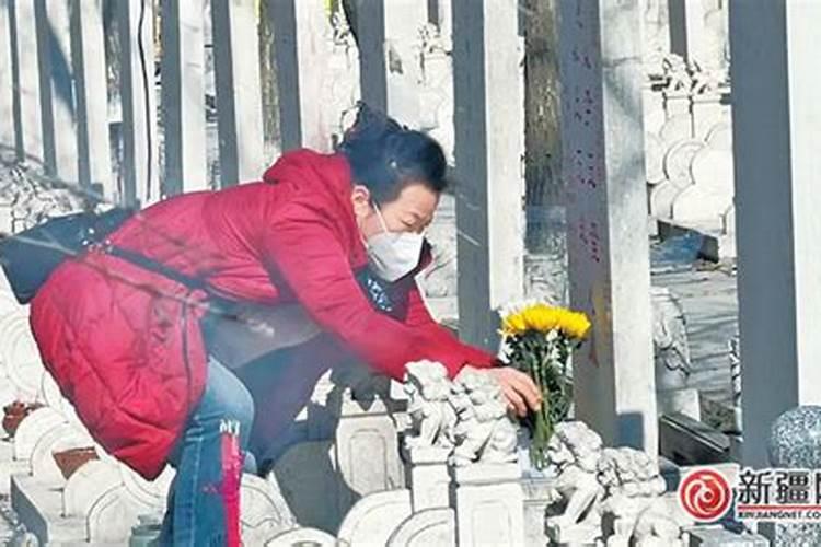 乌鲁木齐中元节祭扫