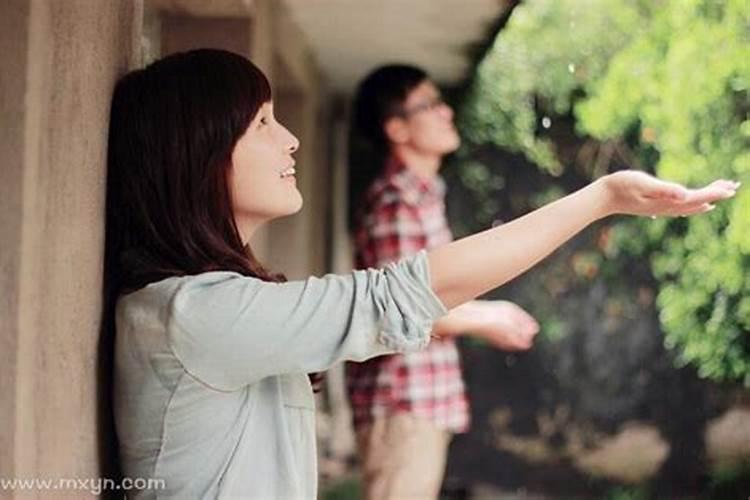 梦见女孩和我谈恋爱了