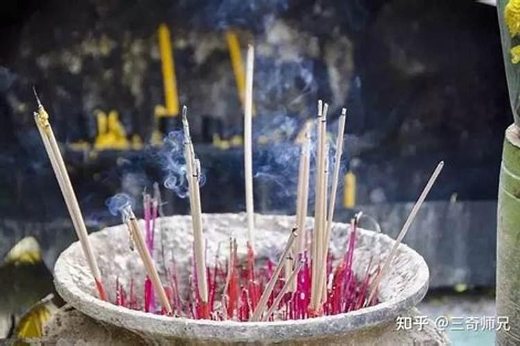 中元节家中祭拜