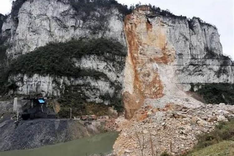 做梦梦到地震山崩地裂