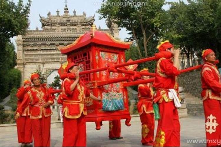 梦到抬花轿有什么意思