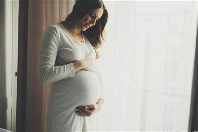 女性没怀孕却梦见自己流产怎么回事儿