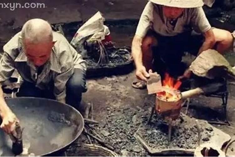 梦见刷锅做饭